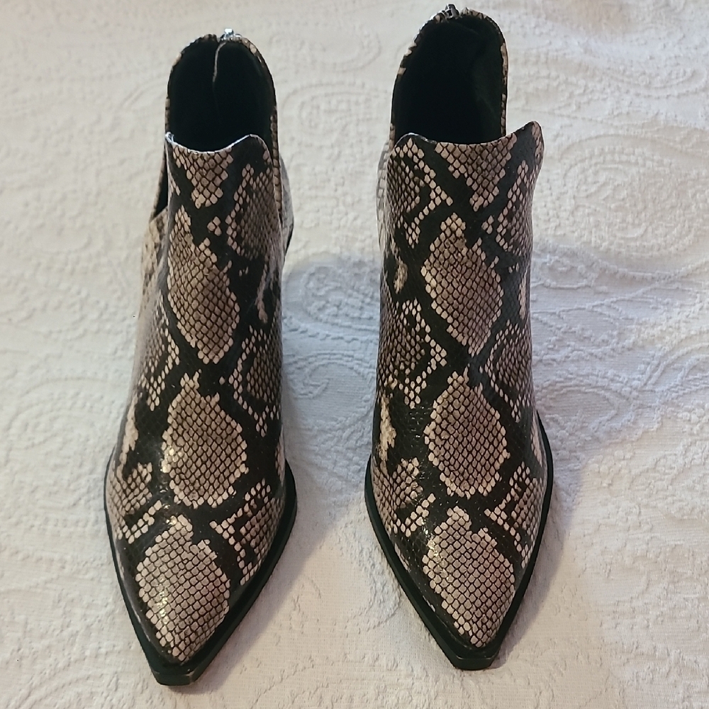 Vince Camuto Black and Cream Ankle Booties - Picture 2 of 7